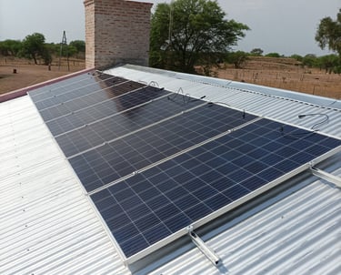 energia solar fotovoltaica aislada de la red electrica instalamos en su campo