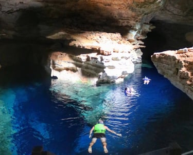 mergulho poço azul
