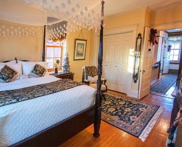 Braddock Point - A restored lighthouse by Manor Magic's design and renovation services