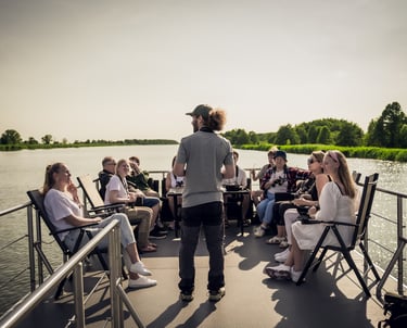 Pauksciu stebejimas kolektyvui laivu