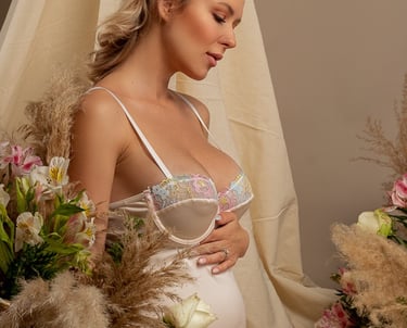 Sesión de fotos de embarazo en la naturaleza, fotografía de maternidad en Aguascalientes.