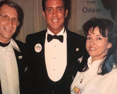 Mark Hughes avec Joelle Gay Perret Farina