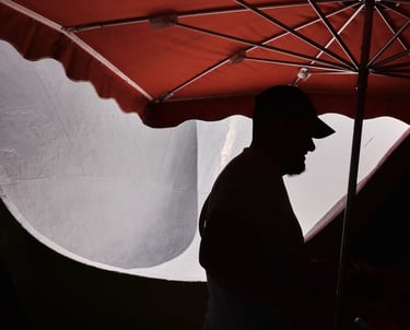silhouette d'un homme au marché de royan