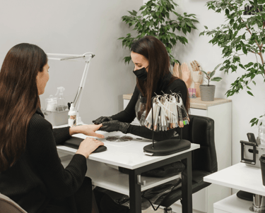 nail salon services 