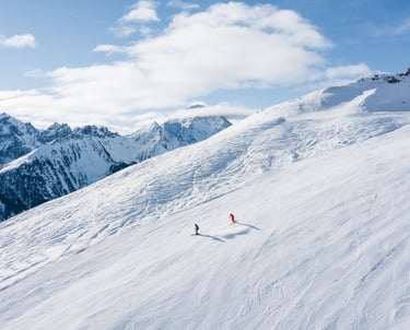 Skipiste Schlick2000 in Fulpmes Elfer im Hintergrund