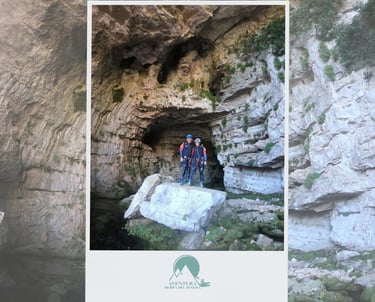 cueva riopar