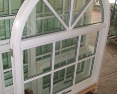 Mediniai langai su skirtukais , paveldosauginiai reikalavimai ,  klasika , 