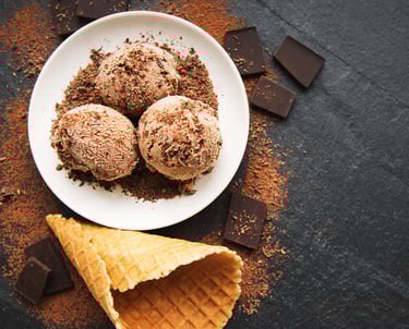 Helado con rayadura de cacao