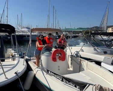éleve sur bateau école 