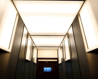 Eingangsbereich - Lichtdecke warmlicht