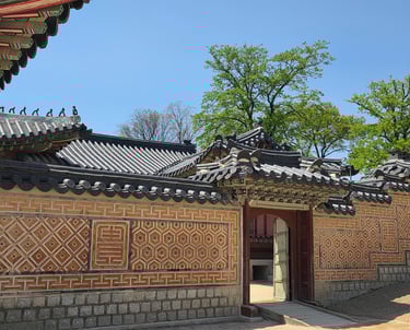 Gyeongbokgung wall