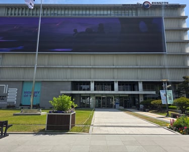Outside view of the Natiomal Museum of Korean Contemporary History