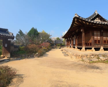 Sodaeheon and Hoyeonjae Historic House view