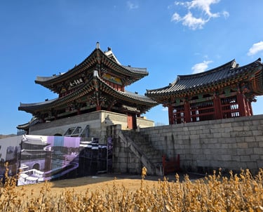 Full view of Pungnammun Gate