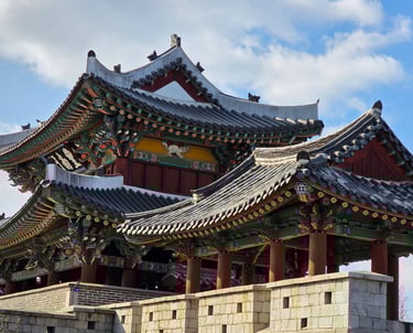 Wooden architecture of Pungnammun Gate