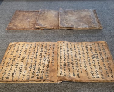 Replica war diary of Admiral Yi Sun Shin