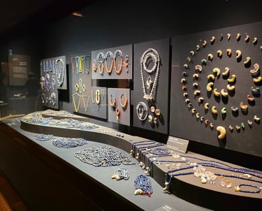 Saroguk adornments