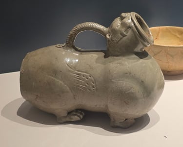 Tiger shaped chamber pot