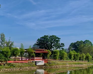 Chinese Pagoda Taiping Lake Garden