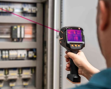 Termal kamera kontrolleri ile işletme elektrik altyapınızın kontrollerini sağlıyoruz.
