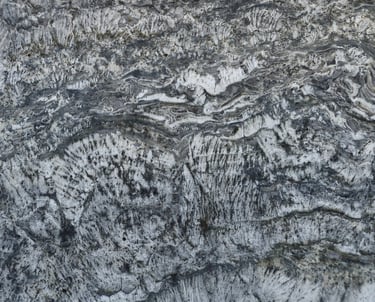 Trawertyn ciemny szary, włoski kamień naturalny