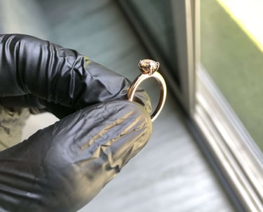 Vista Isometrica Anillo de Compromiso Solitario Oro Rosa 14k Corte Ovalo 