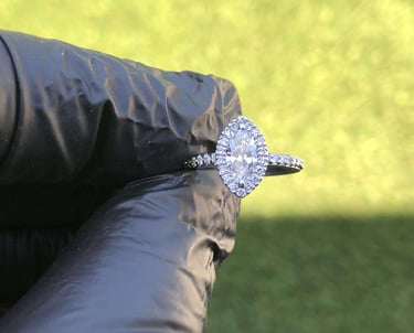 Vista Superior Anillo de Compromiso Marquesa Halo Oro Blanco 14k - 2