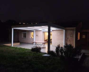 Pergola avec LED intégrées