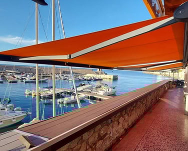 store protection du soleil à Cassis