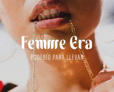 Imagen de portada del branding de Femme Era mostrando una mujer con un collar en la boca y el logotipo de la marca
