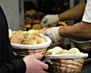 L'association Regards récupère des denrées invendues pour les redistribuer aux personnes en situatio