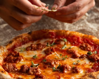 Pizza Che Figata, com nduja e poejo. Foto: Divulgação/ Vitor K Neves