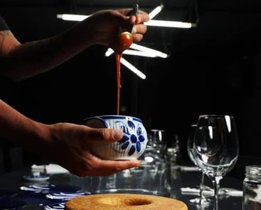 Bolo e café fizeram parte da experiência da performance Comer É Arte. Foto: Divulgação