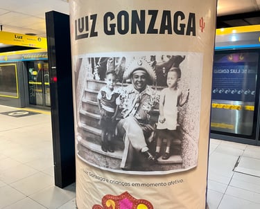 Muitas imagens recordam a trajetória de Luiz Gonzaga. Foto: Divulgação