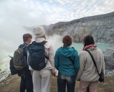 ijen crater sunrise view