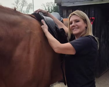 Nicole Louer fitting saddle 2