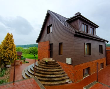 Cedral dailylenčių fasadas