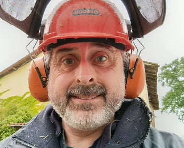 Preston Gardener solution general garden care & maintenance problem low cost efficient service help