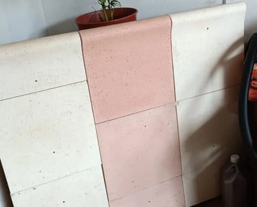 Piso para piscina con losetas atérmicas 40x40 de 2cm de espesor que no absorben calor