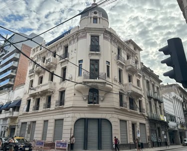 Fachada de la Casa Censi restaurada por Almapiedra. 