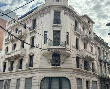 Proceso de restauración de la Casa Censi realizado por Almapiedra, edificio de valor patrimonial rosarino.