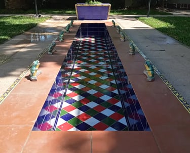 Fuente restaurada en el patio del Consulado de Italia en Rosario por Almapiedra.