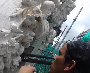 Proceso de restauración de la fachada de la Sede Rectorado realizado por Almapiedra