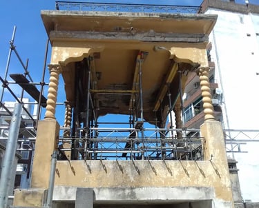 Proceso de restauración del mirador del Museo Estevez realizado por Almapiedra.