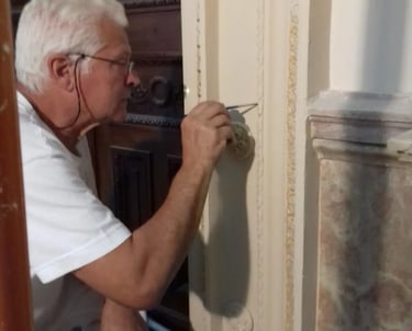 Proceso de restauración del Salón Blanco de la Gobernación de Santa Fe en Rosario realizado por Almapiedra.