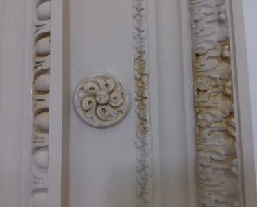 Proceso de restauración del Salón Blanco de la Gobernación de Santa Fe en Rosario realizado por Almapiedra.