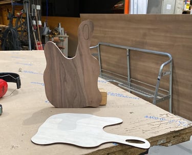 Hier zie je de mal en de ruwe plank waar ik dan een Borrelplank voor iedere Gelegenheid of cadeau 