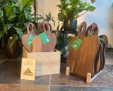 Tenslotte heb ik twee mooie displays gemaakt en een visitekaartje met info over de borrelplank