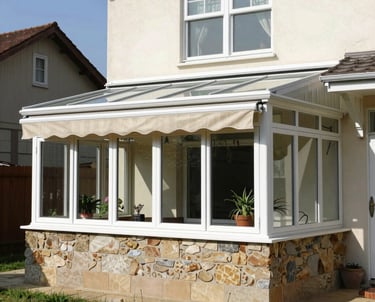 Steuerung des Sonnenschutzes für einen Wintergarten.