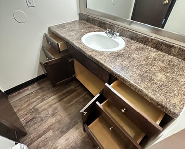 Move in move out cleaning bathroom vanity Milwaukee WI Sousa Pro Cleaning